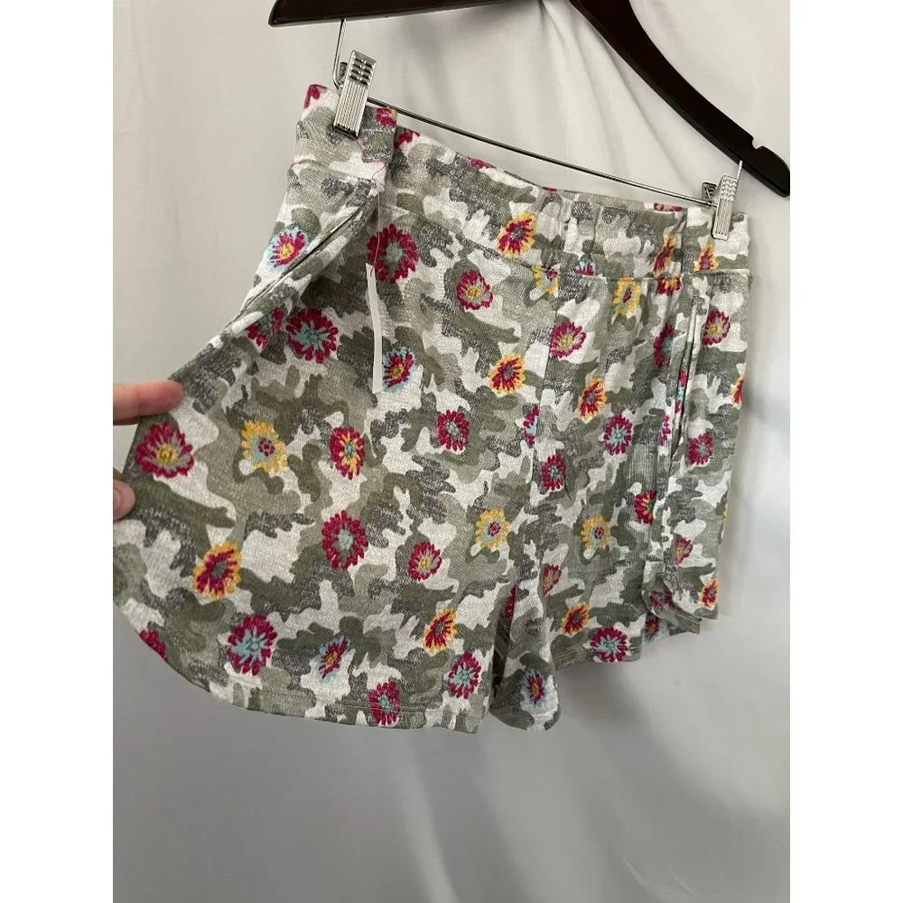 Secret Treasures Multi-Color Camo Floral Print Super Soft Lngewear Sleep Shorts - Picture 4 of 7